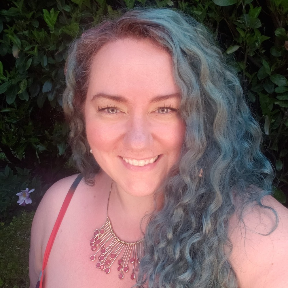 Meet your Posher, Nora